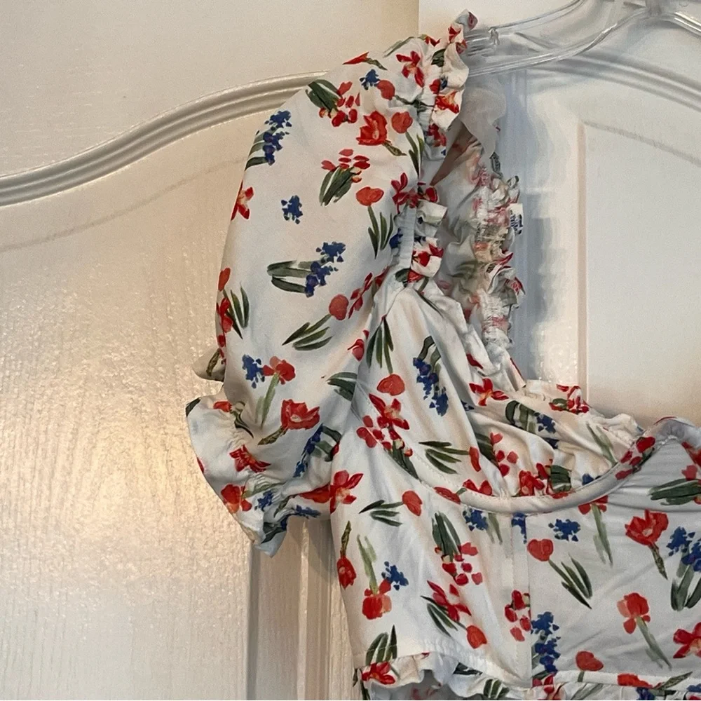ASTR WOMENS TOP, CROPPED, FLORAL, size small - Picture 4 of 6